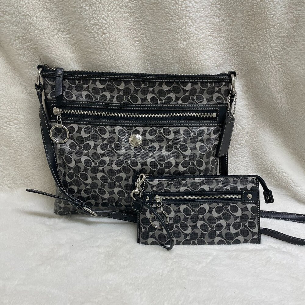 2 for 1!  Coach Chelsea Collection Crossbody w/Matching Wallet Grey/Black F17120